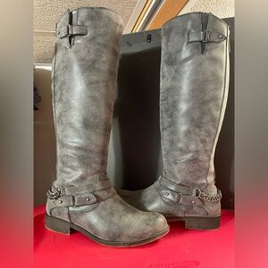 Gray Women’s riding boots. Never worn!